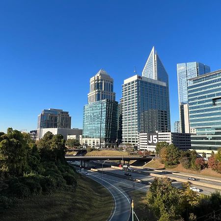 Spacious 2 Bed, 2 Bath Uptown Gem In The Heart Of The City-Parking-Wi-Fi-Balcony Cgv Charlotte Esterno foto