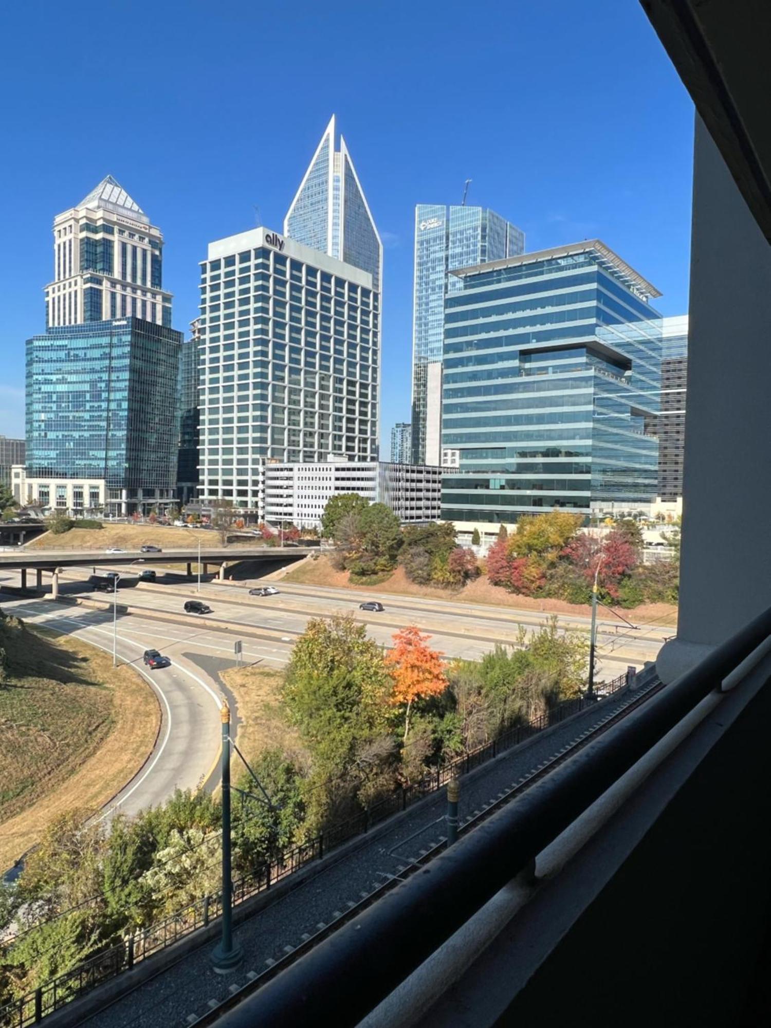 Spacious 2 Bed, 2 Bath Uptown Gem In The Heart Of The City-Parking-Wi-Fi-Balcony Cgv Charlotte Esterno foto